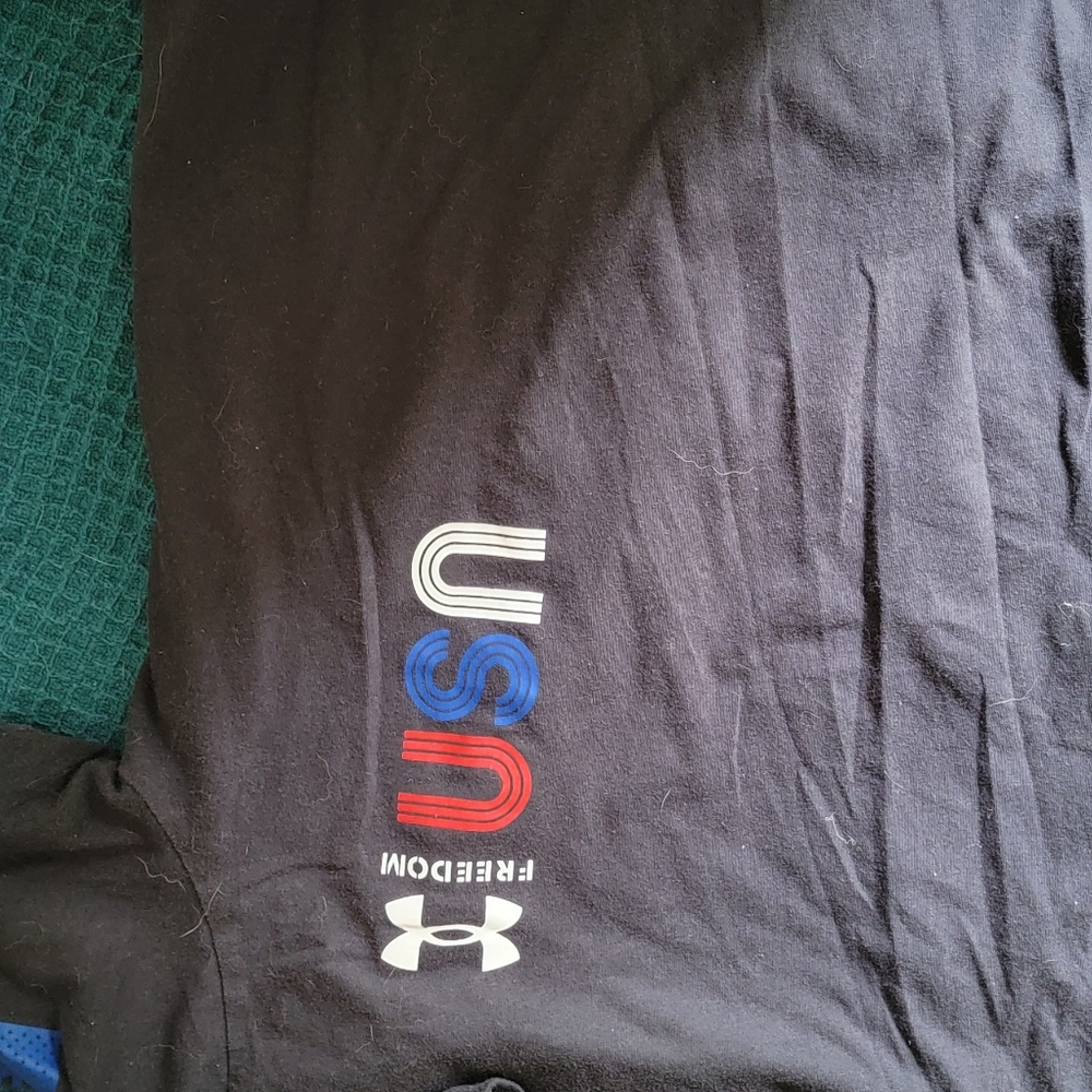Underarmer USA shirt